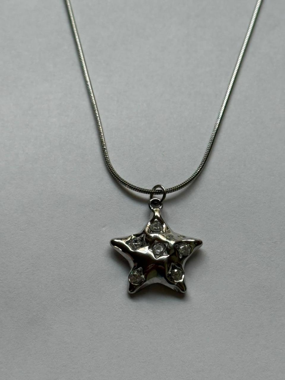 Collar plateado estrella