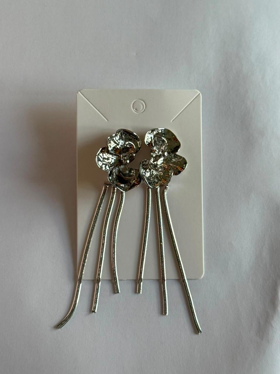 Aretes petalo